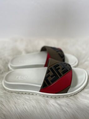 Fendi FX1311 Black Slide Sandals - Men’s Size 8 Fendi | Shoes | Fendi Fx311 Black Slide Sandals Mens Size 8  main image 2